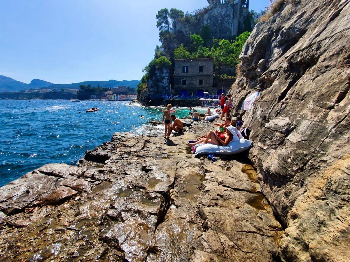 Hostel & Glamping Santa Fortunata Sorrento Exteriér fotografie