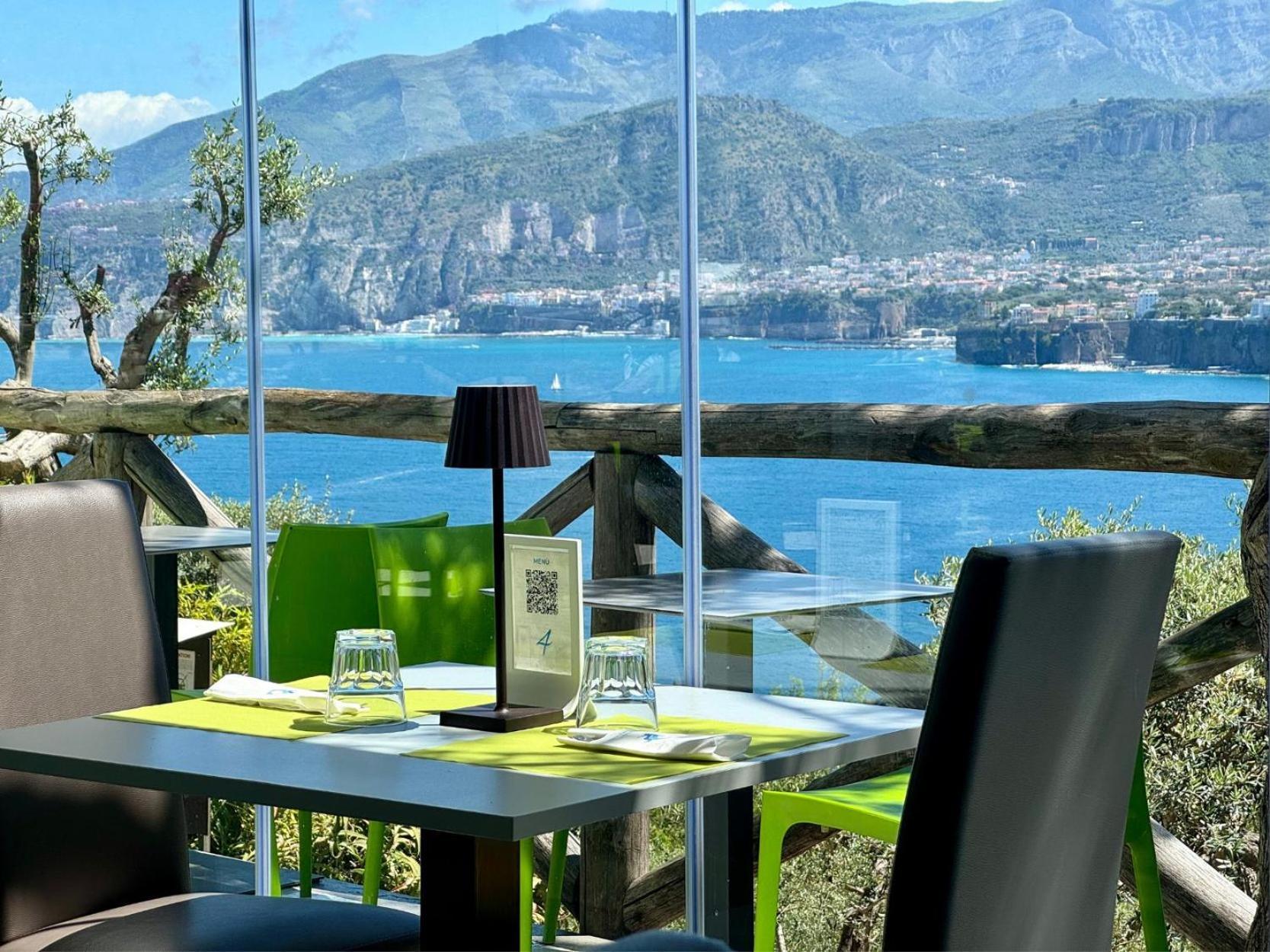 Hostel & Glamping Santa Fortunata Sorrento Exteriér fotografie