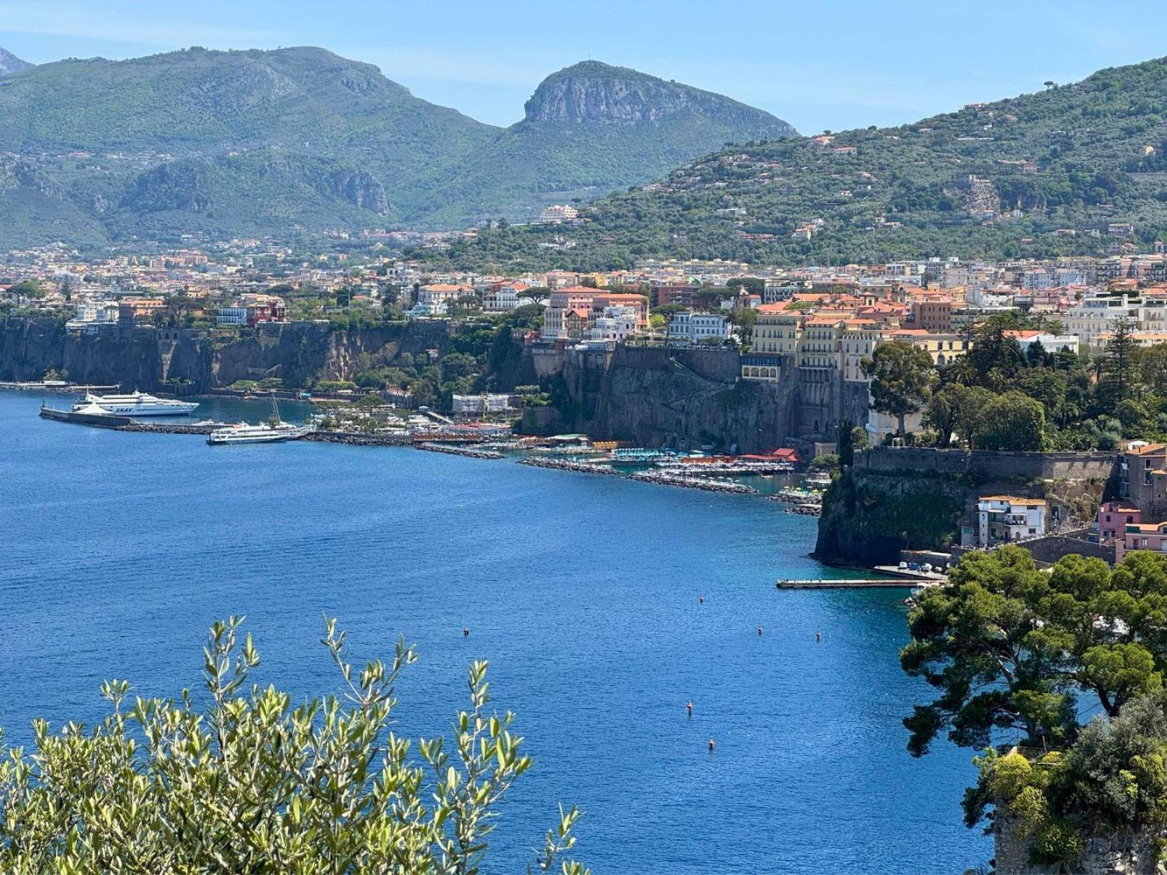 Hostel & Glamping Santa Fortunata Sorrento Exteriér fotografie
