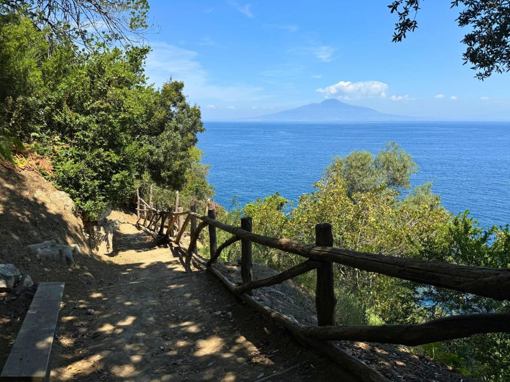 Hostel & Glamping Santa Fortunata Sorrento Exteriér fotografie